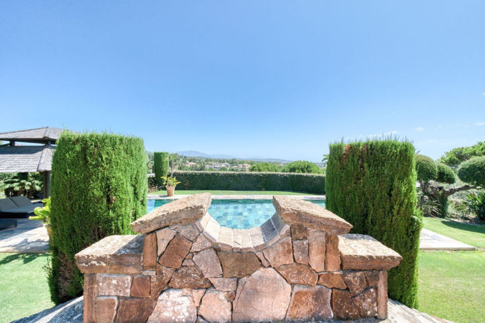 Image No.60-5 Bed Property for sale