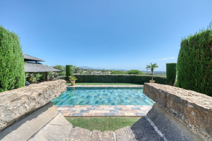 Image No.61-5 Bed Property for sale