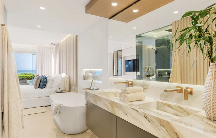 Image No.11-4 Bed Property for sale