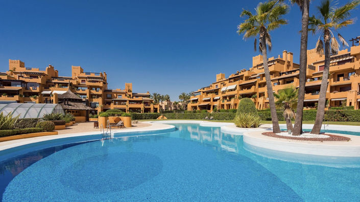 Image No.21-4 Bed Property for sale