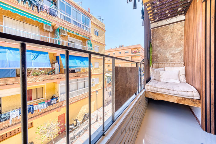 Image No.27-3 Bed Property for sale