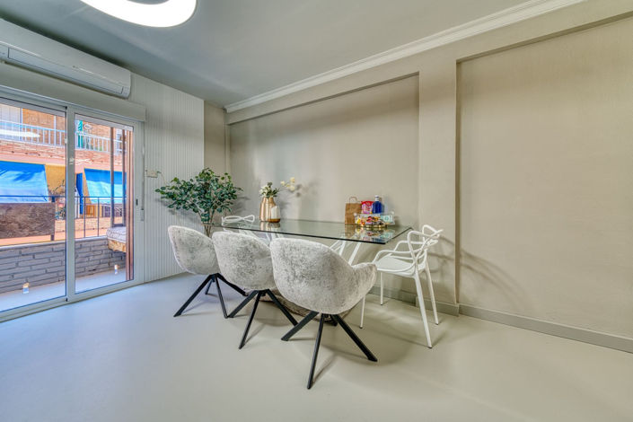 Image No.6-3 Bed Property for sale