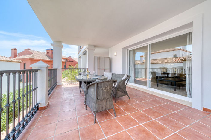 Image No.17-2 Bed Property for sale