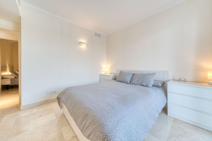 Image No.30-2 Bed Property for sale