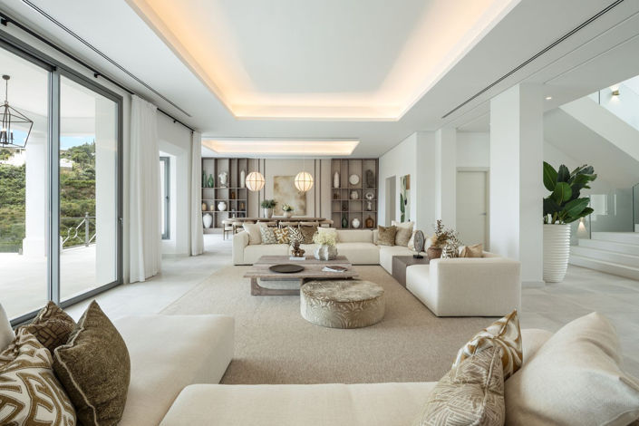 Image No.3-5 Bed Property for sale