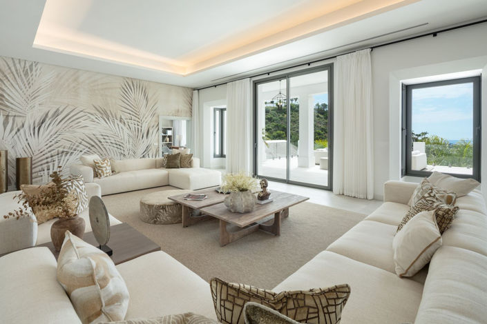 Image No.4-5 Bed Property for sale