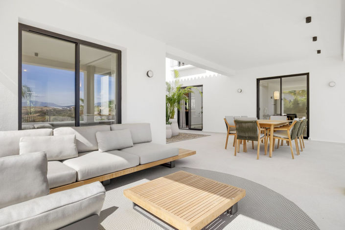 Image No.4-5 Bed Property for sale