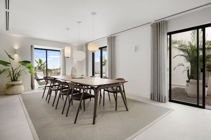 Image No.48-5 Bed Property for sale