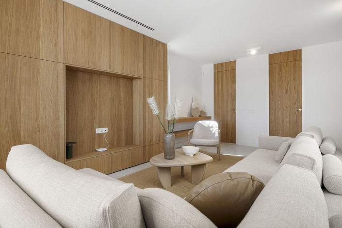 Image No.49-5 Bed Property for sale