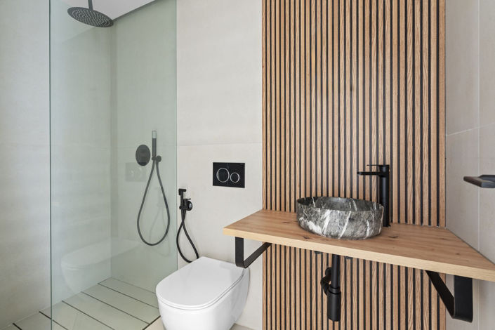 Image No.13-4 Bed Property for sale