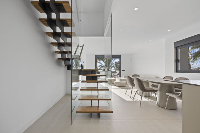 Image No.18-4 Bed Property for sale