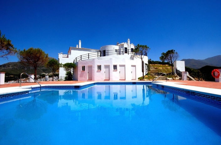 Image No.2-3 Bed Property for sale