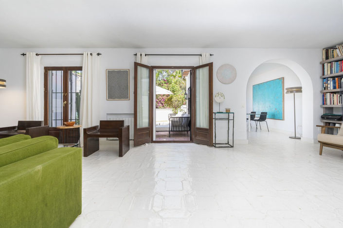 Image No.33-3 Bed Property for sale