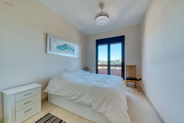 Image No.23-3 Bed Property for sale