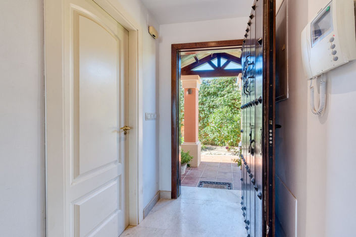 Image No.26-3 Bed Property for sale