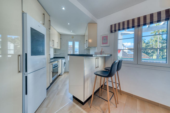 Image No.8-2 Bed Property for sale