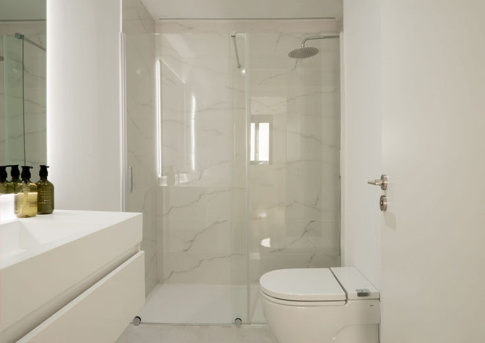 Image No.25-3 Bed Property for sale