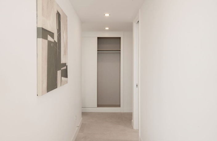 Image No.27-3 Bed Property for sale