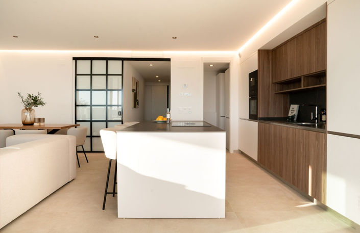 Image No.60-3 Bed Property for sale