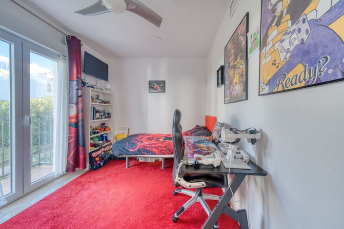 Image No.22-3 Bed Property for sale