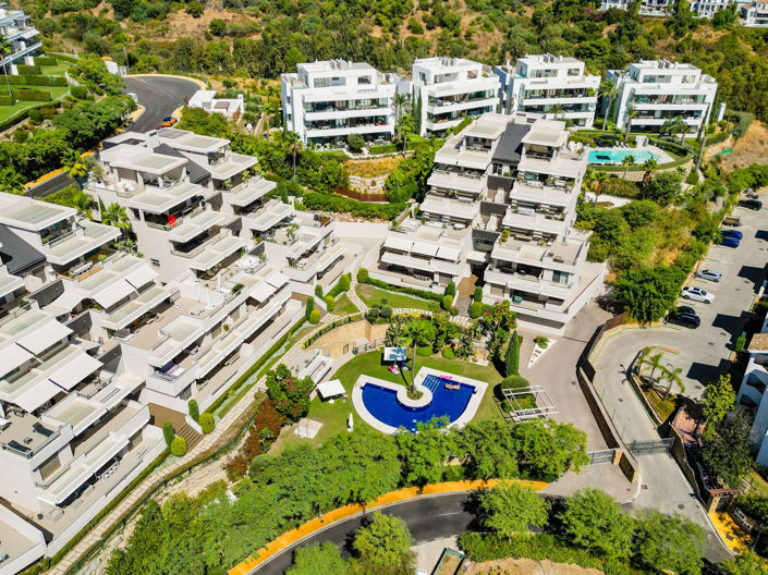 Image No.28-2 Bed Property for sale