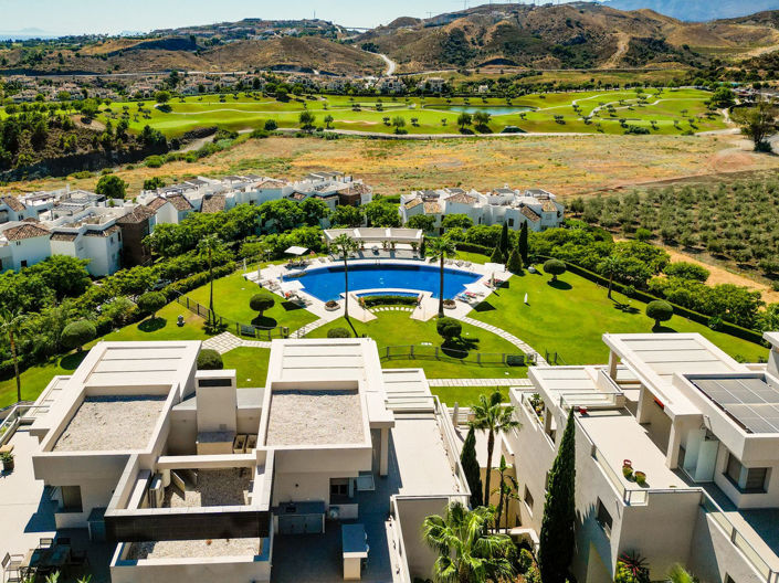 Image No.30-2 Bed Property for sale