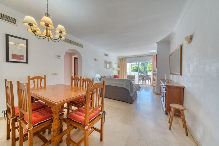 Image No.12-2 Bed Property for sale