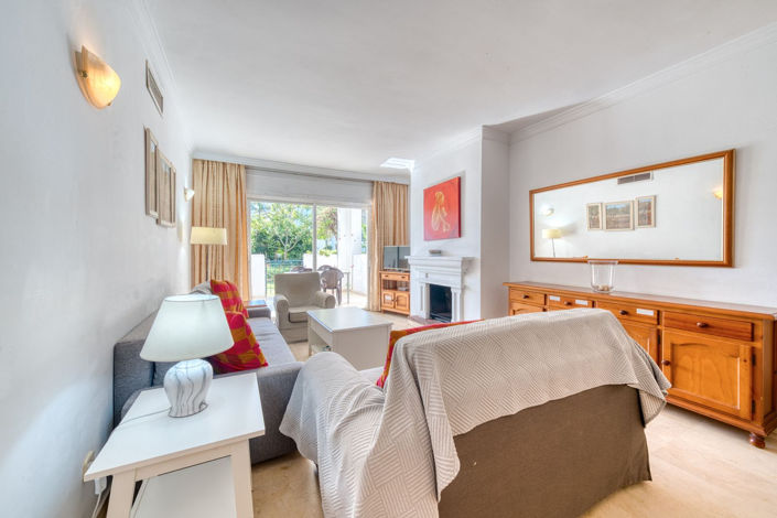 Image No.13-2 Bed Property for sale