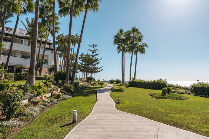 Image No.28-3 Bed Property for sale