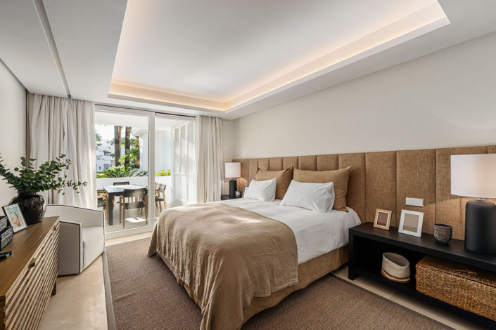 Image No.8-3 Bed Property for sale