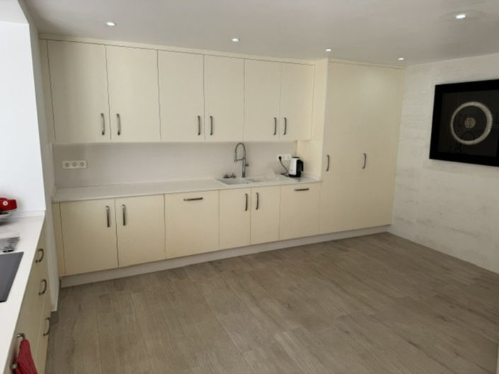 Image No.4-5 Bed Property for sale