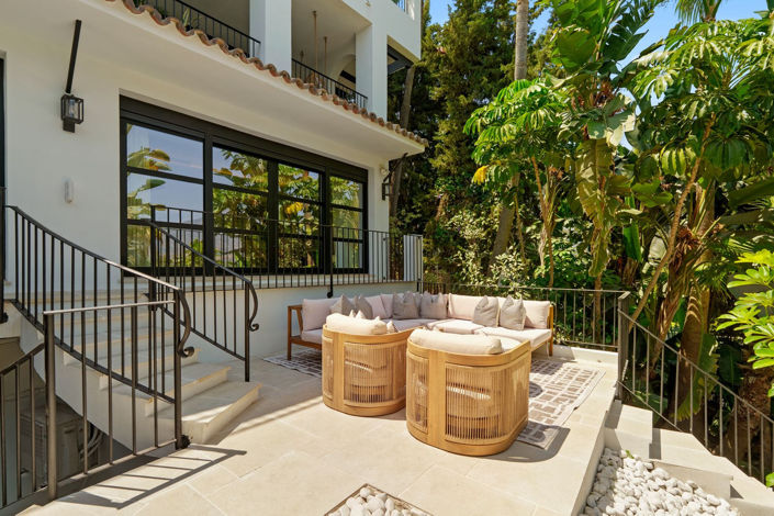 Image No.29-6 Bed Property for sale