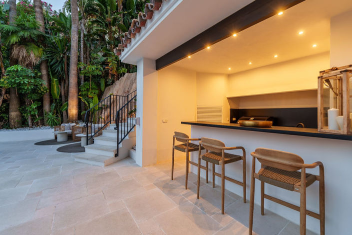 Image No.58-6 Bed Property for sale