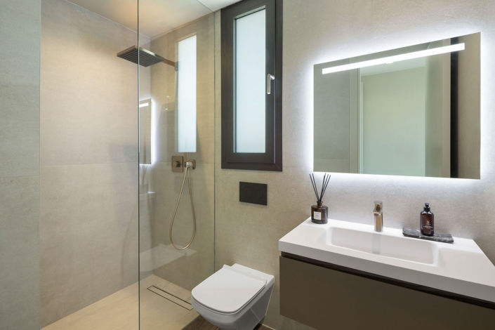 Image No.23-5 Bed Property for sale