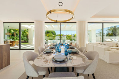 11-20939a0134ad724a8cb2a801094d15a4