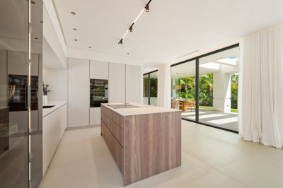 8-e64a9055bba3e77ac8aca3b893cdf826