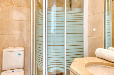 9-467d0cee5b725f3ef65f102a0c2e69c0