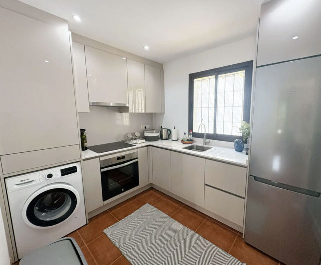 Image No.8-Propriété de 3 chambres à vendre à Casares