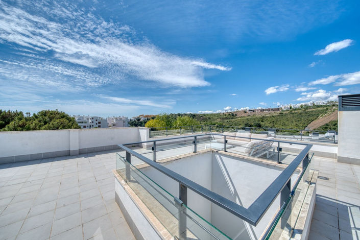 Image No.33-4 Bed Property for sale