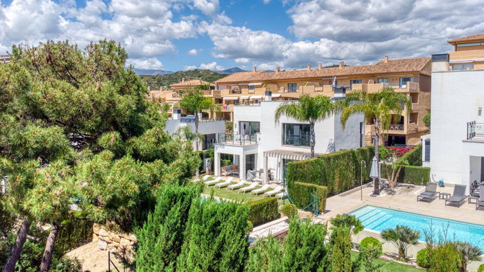 Image No.46-4 Bed Property for sale