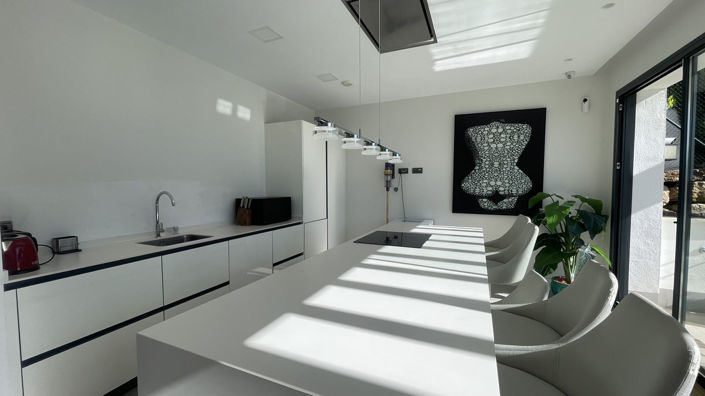 Image No.52-4 Bed Property for sale