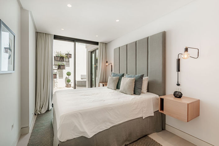 Image No.23-4 Bed Property for sale