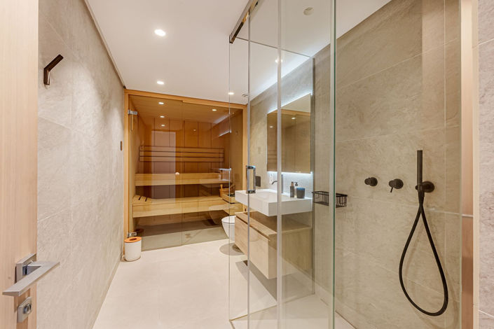 Image No.28-4 Bed Property for sale