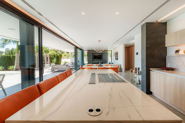 Image No.45-4 Bed Property for sale