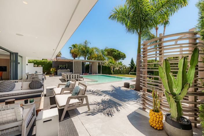 Image No.8-4 Bed Property for sale