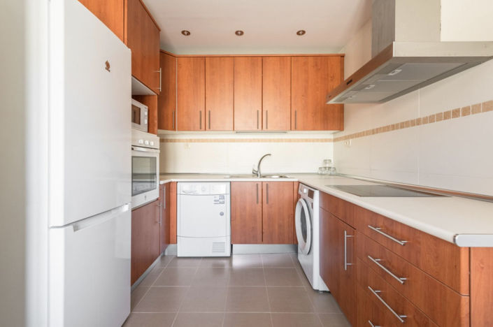 Image No.8-3 Bed Property for sale