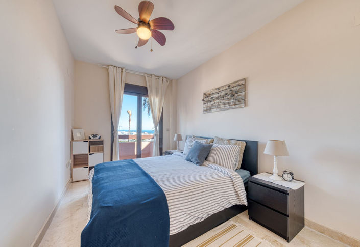 Image No.13-3 Bed Property for sale