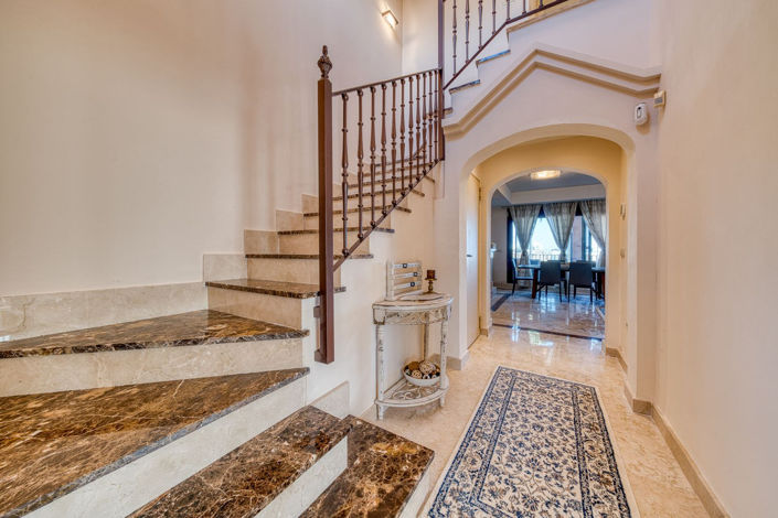 Image No.2-3 Bed Property for sale