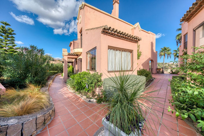 Image No.31-3 Bed Property for sale