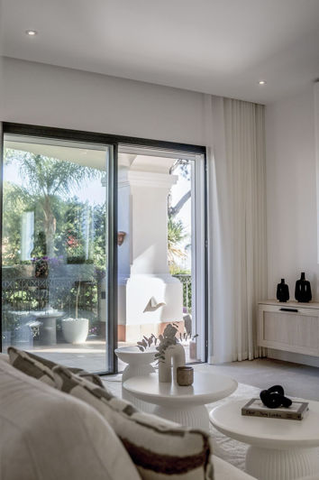 Image No.28-3 Bed Property for sale